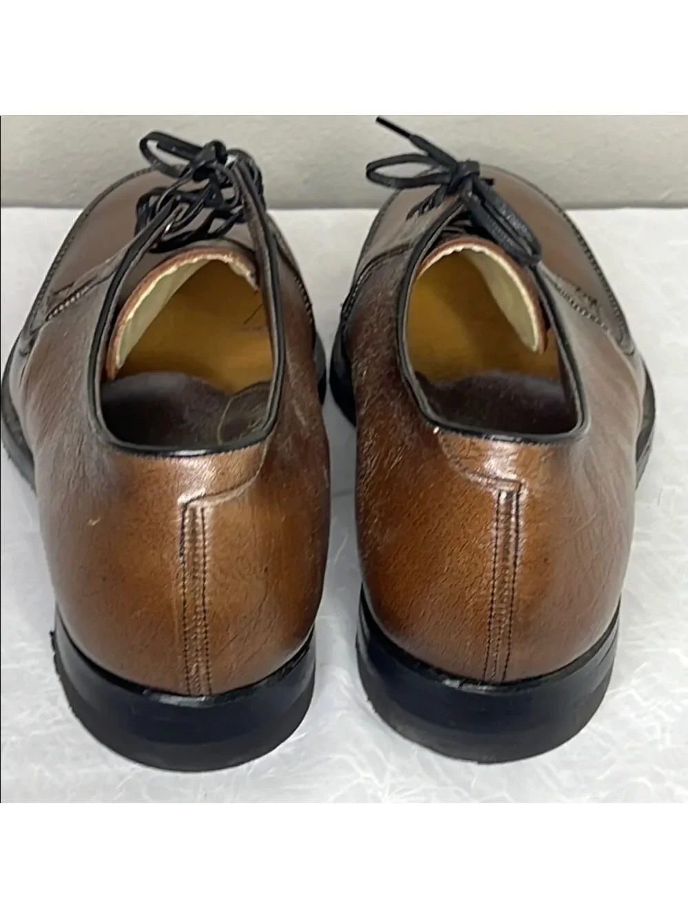 Elegant Brown Leather Oxfords with Brogue Detailing Safety Toe Size 8.5 D